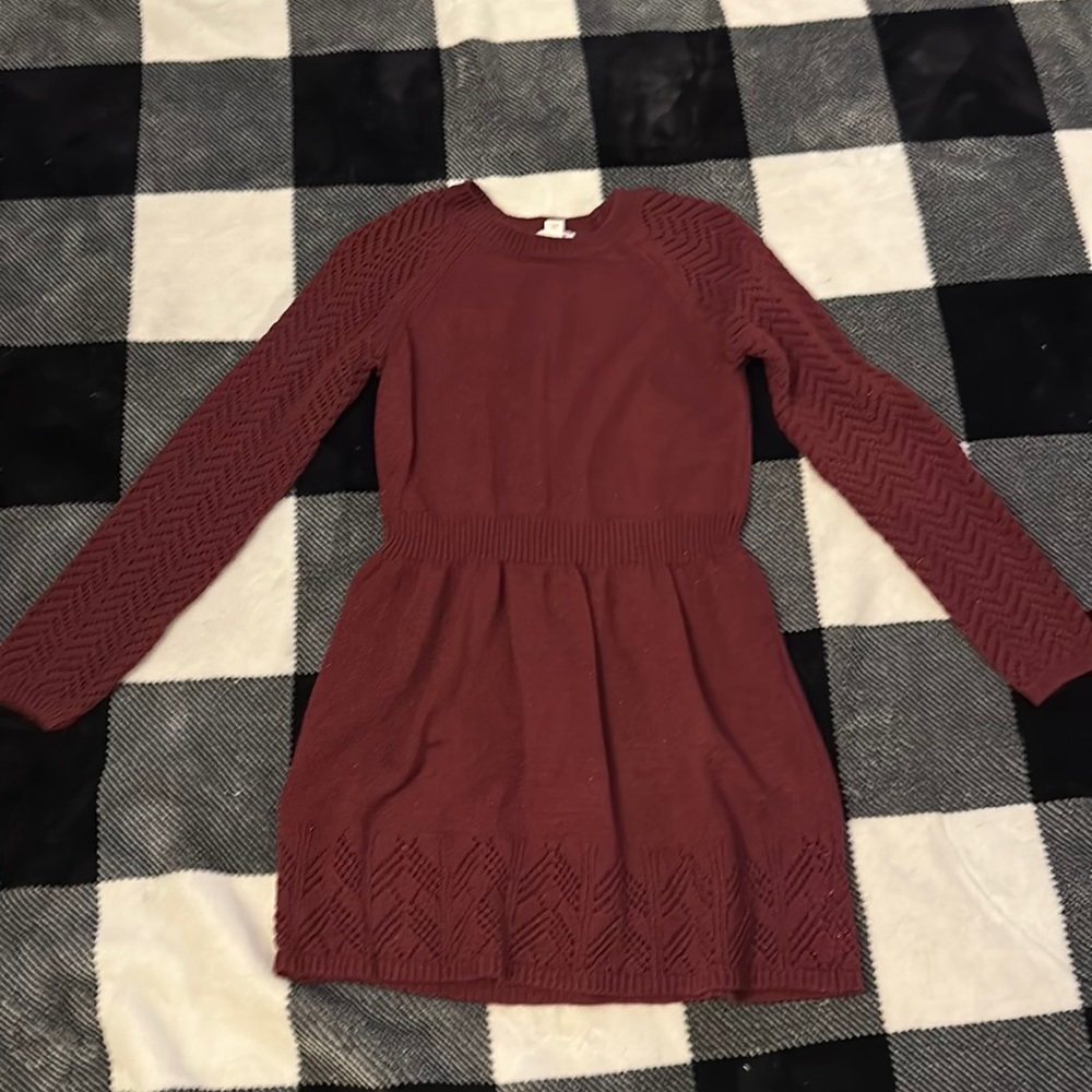 Pretty maroon sweater dress.